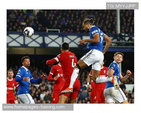 埃弗顿与利物浦激战在即球迷欢呼预测精彩对决盛况